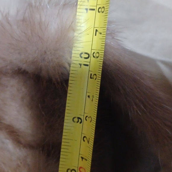 Real Mink Fur Hat with Silk Lining - Picture 5 of 6